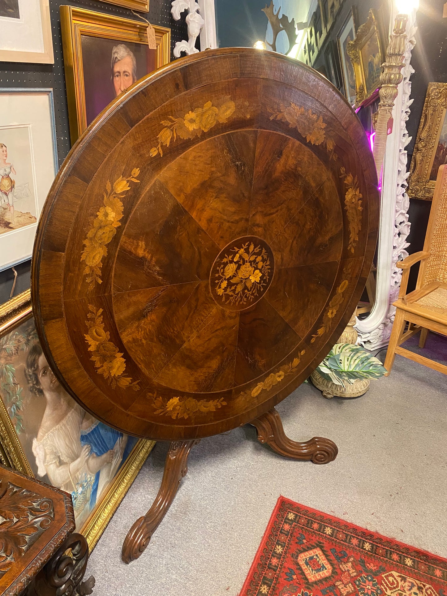 Late Victorian inlaid burr walnut tilt top dining table