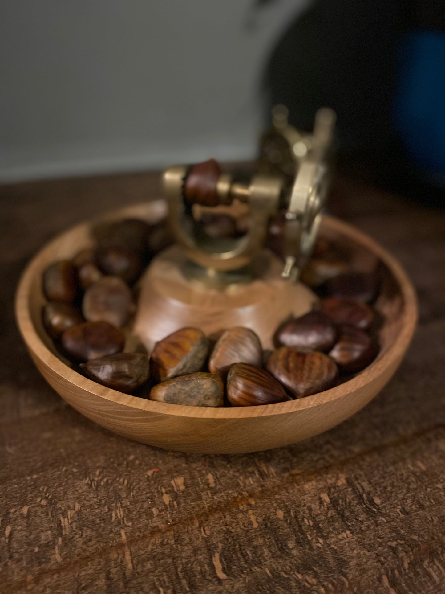 Nautical nutcracker with wooden bowl for you nuts