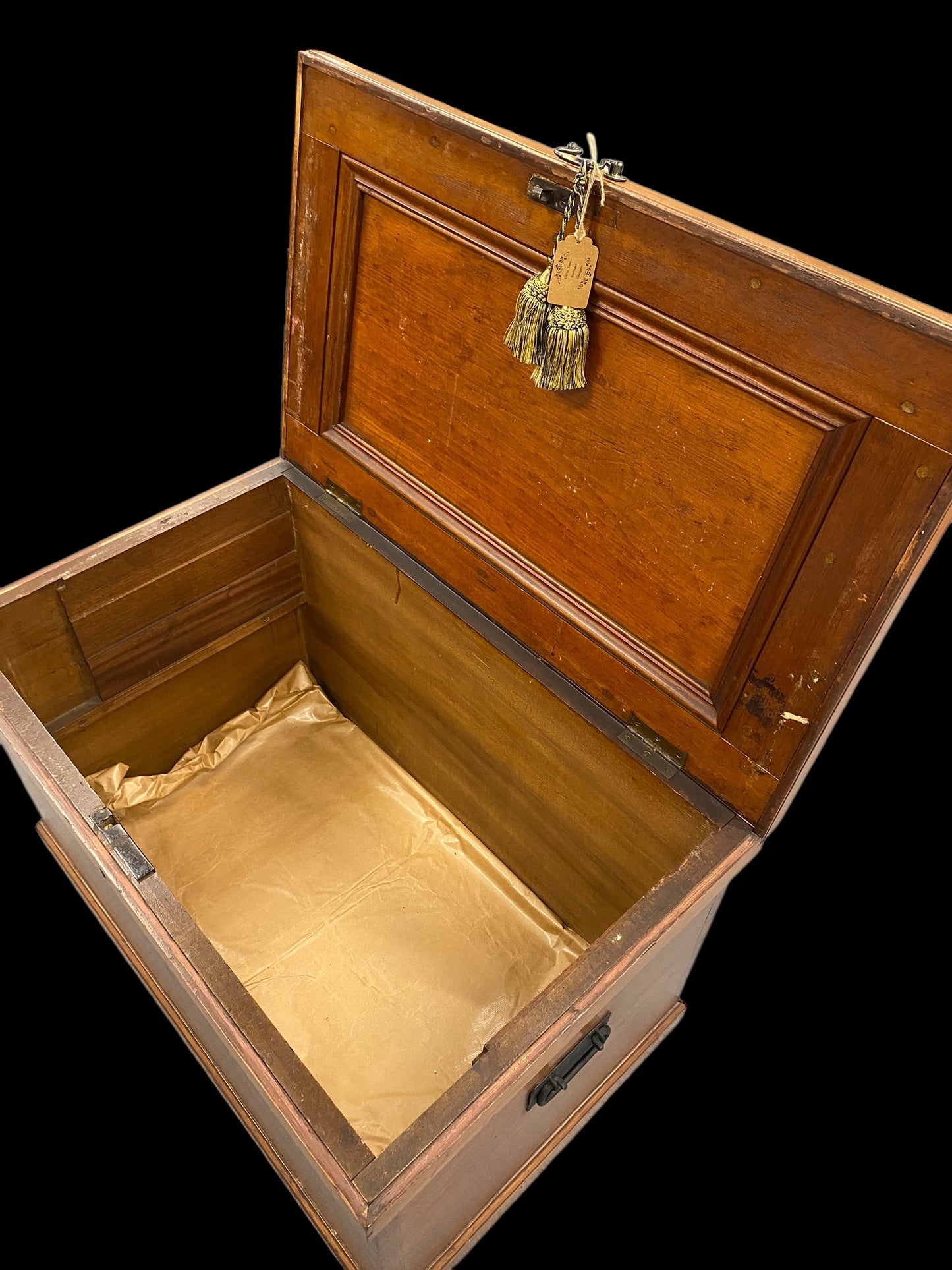 Antique pine blanket box