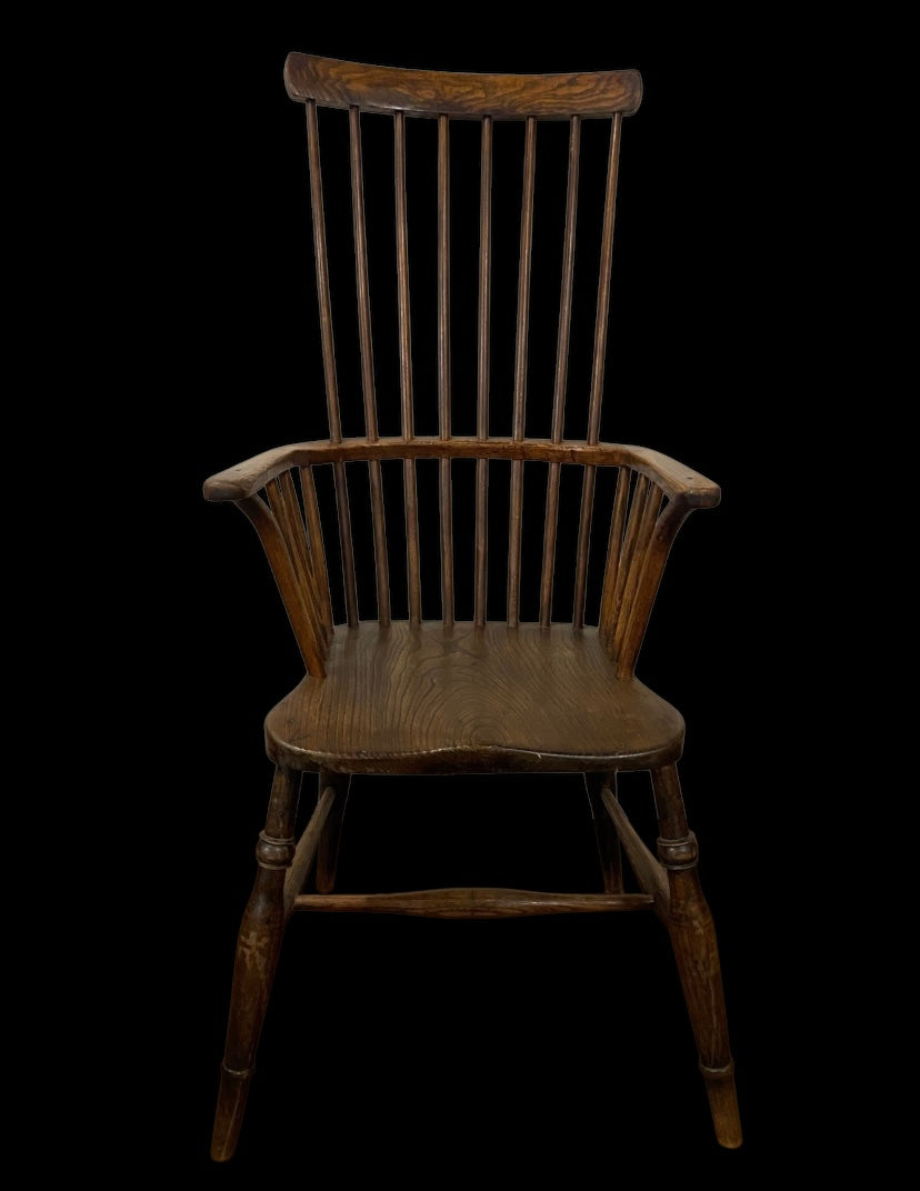 A Georgian Comb-back Windsor chair