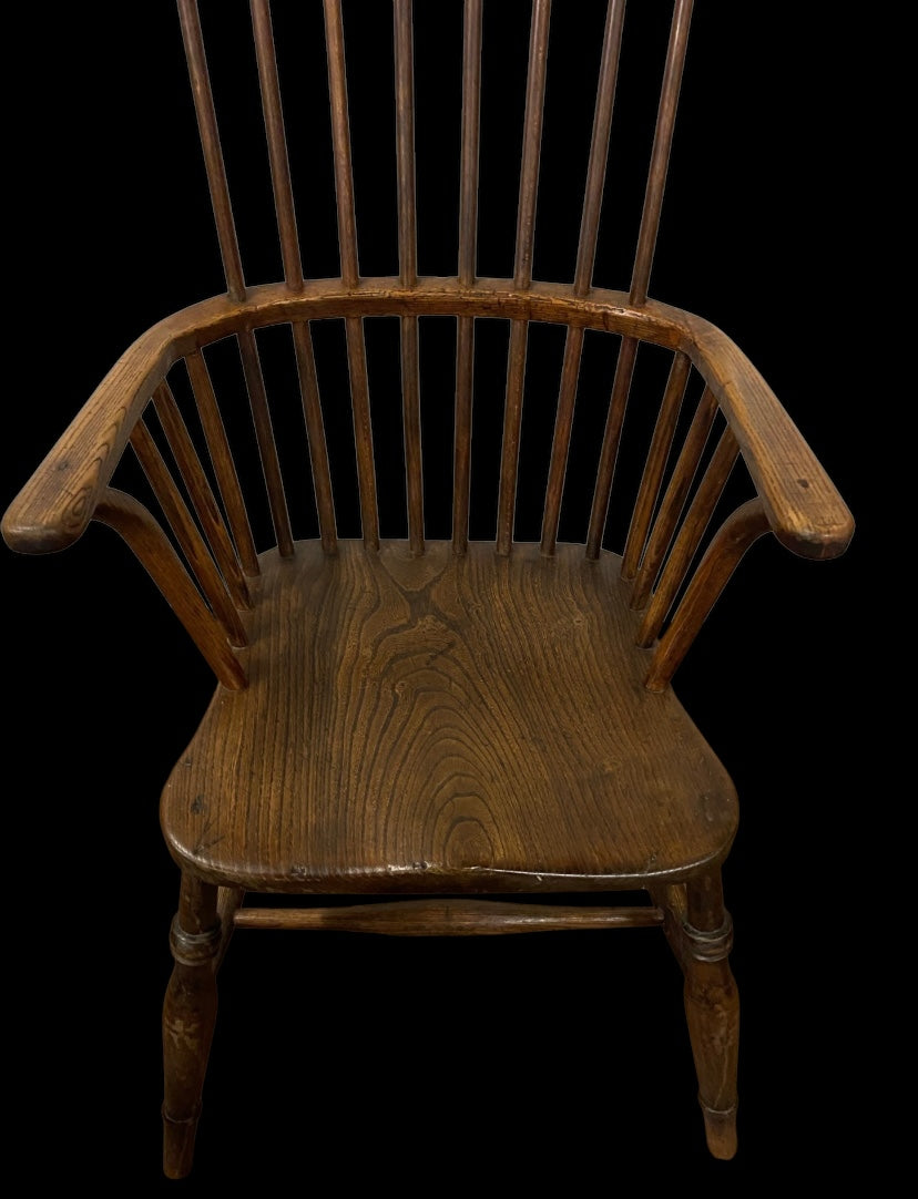 A Georgian Comb-back Windsor chair