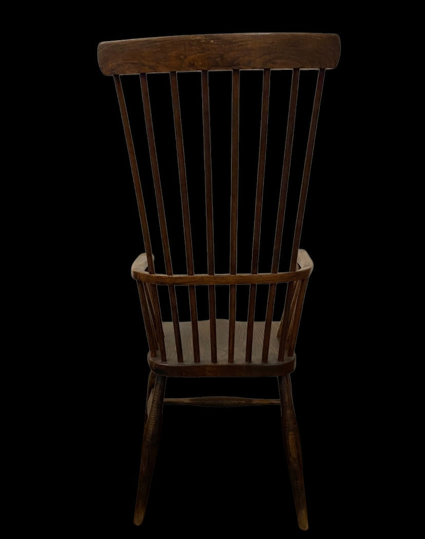 A Georgian Comb-back Windsor chair