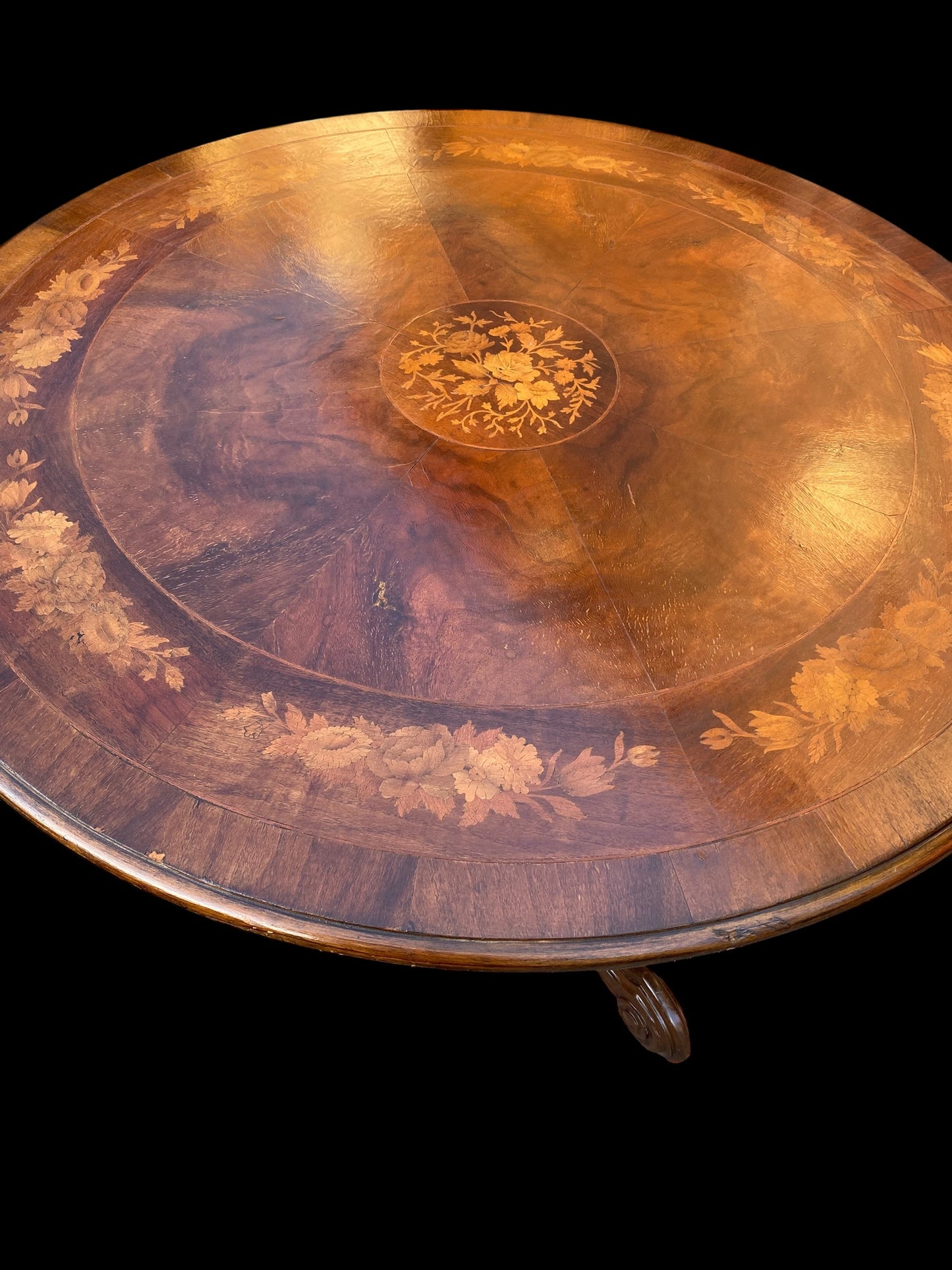 Late Victorian inlaid burr walnut tilt top dining table